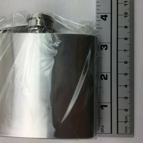 Totes Stainless Steel Flask Funnel Set Holds 5 Ounces - Picture 8 of 9